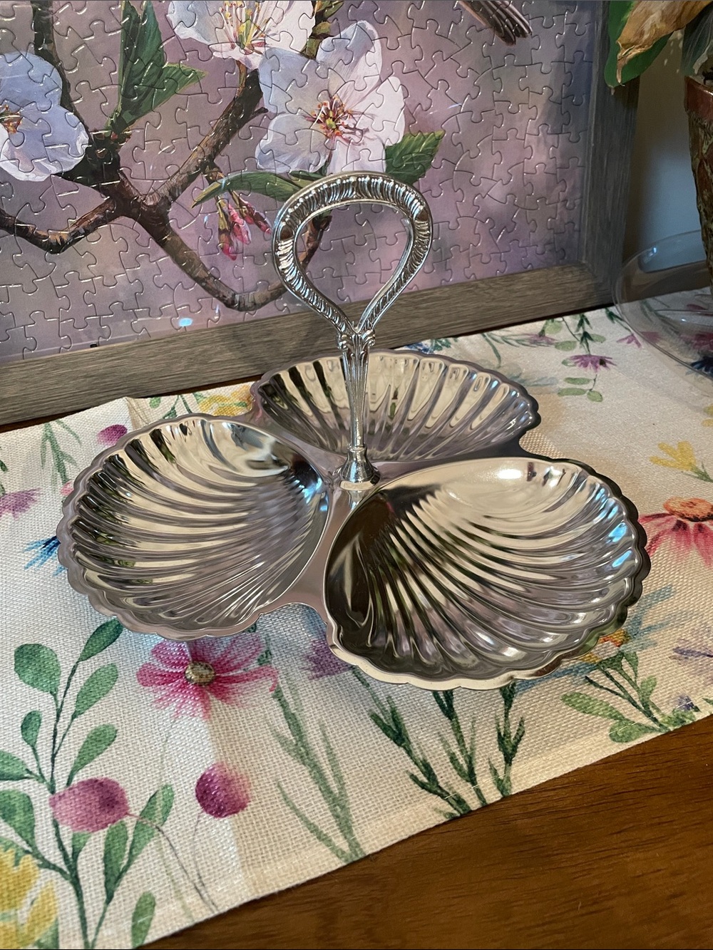 Vintage Irvinware 3-Section Clamshell Serving Dish